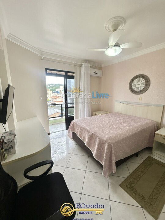 Apartment for vacation rental in Bombinhas (Praia de Bombas)