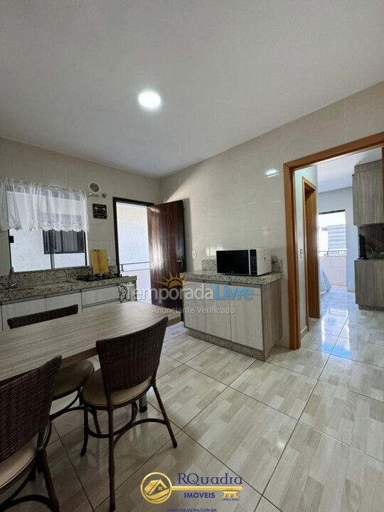Apartment for vacation rental in Bombinhas (Praia de Bombas)