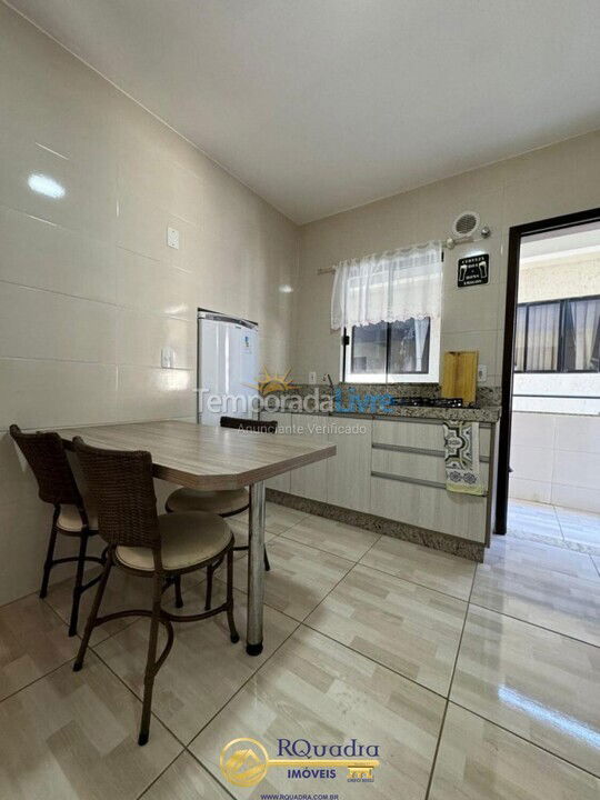 Apartment for vacation rental in Bombinhas (Praia de Bombas)