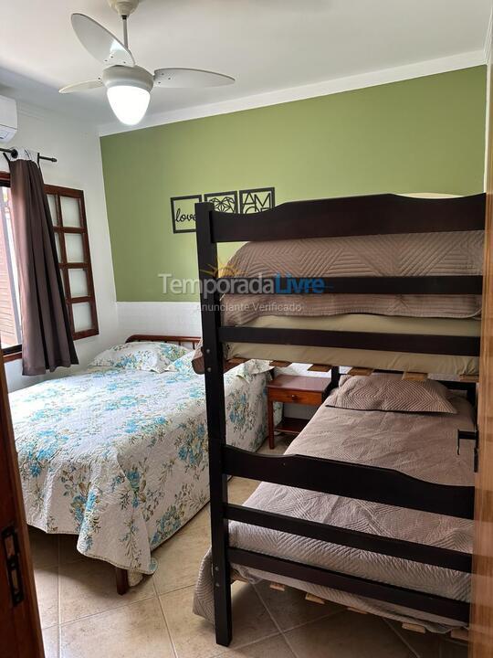House for vacation rental in Bertioga (Condominio Morada da Praia)