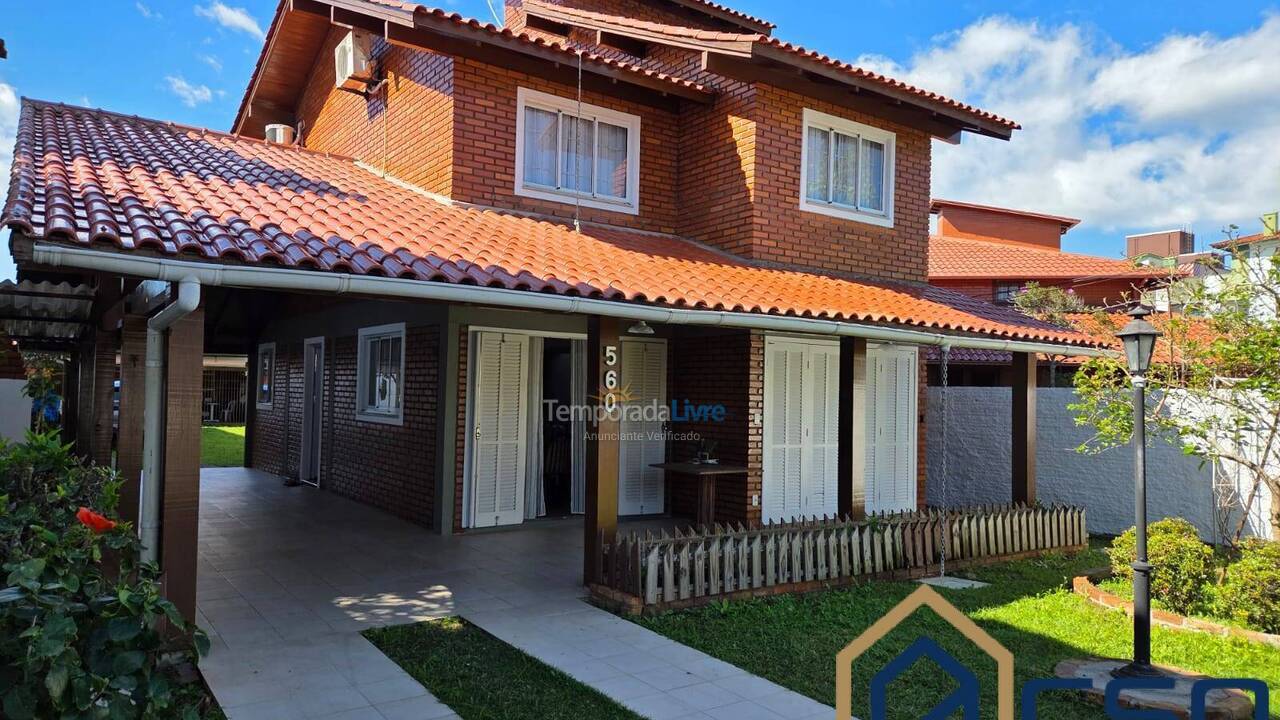 House for vacation rental in Florianopolis (Canasvieiras)