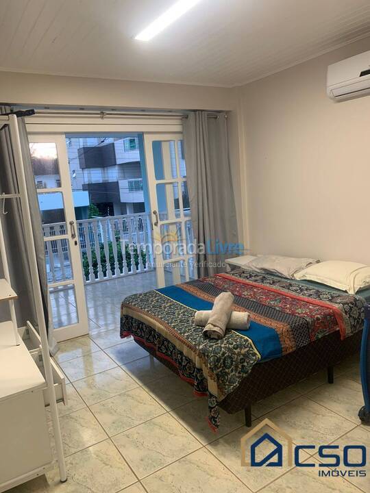 House for vacation rental in Florianopolis (Canasvieiras)