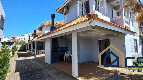 Casa 2 dormitórios | Frente Mar| Canasvieiras
