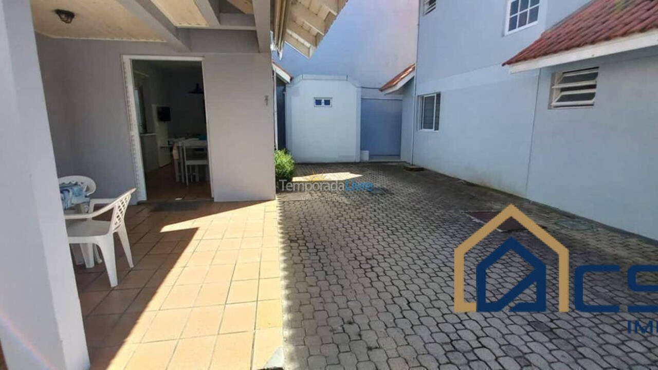 Casa para aluguel de temporada em Florianopolis (Canasvieiras)