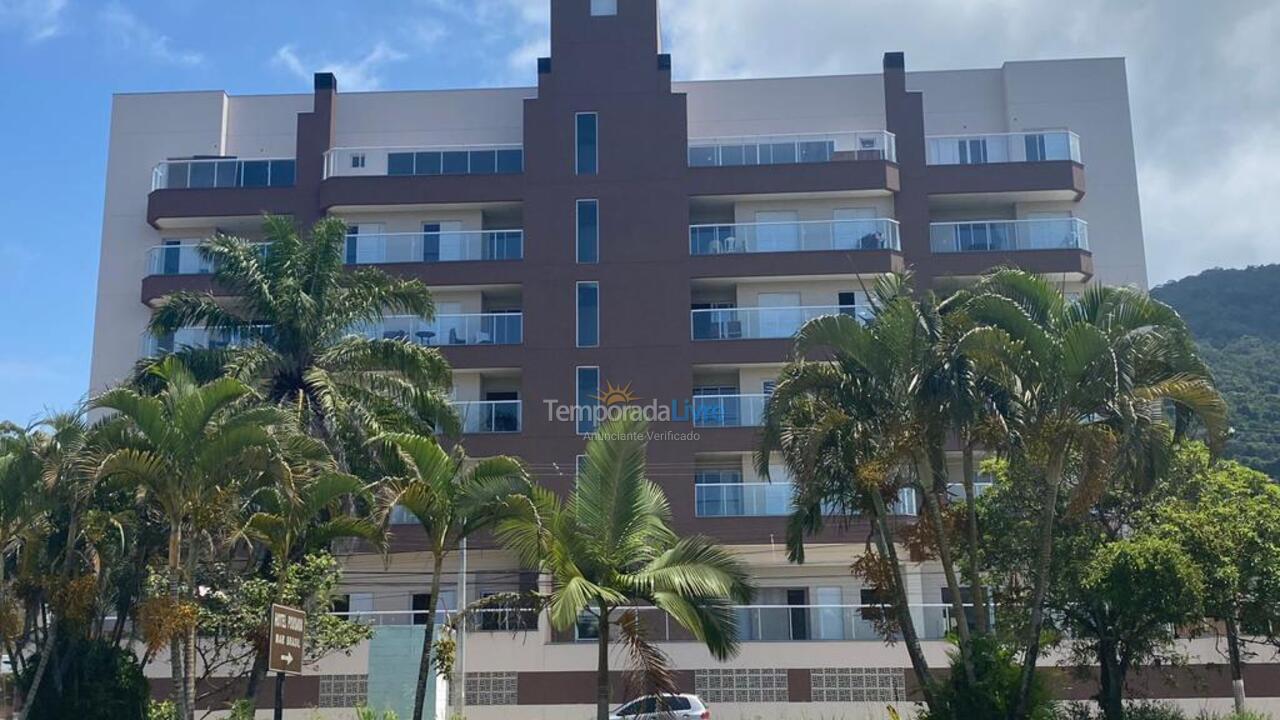 Apartment for vacation rental in Ubatuba (Praia das Toninhas)