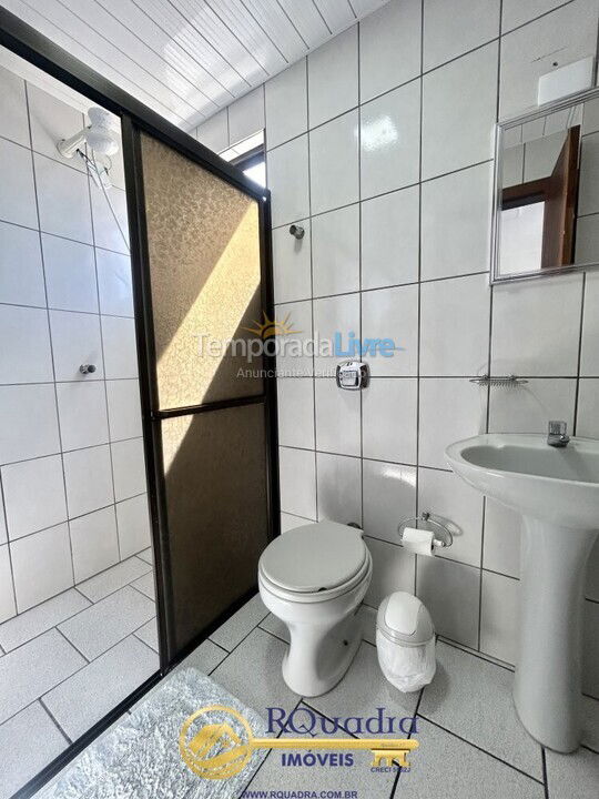 Apartamento para alquiler de vacaciones em Bombinhas (Praia de Bombas)