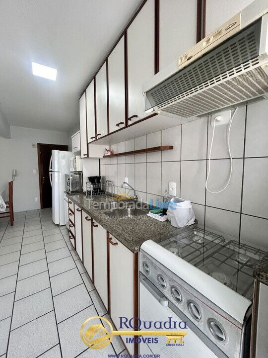 Apartamento para alquiler de vacaciones em Bombinhas (Praia de Bombas)
