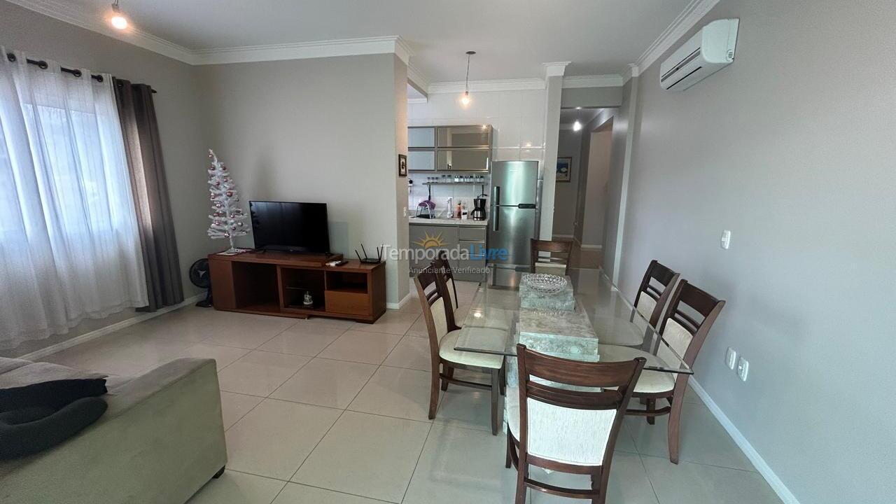 Apartment for vacation rental in Itapema (Centro)