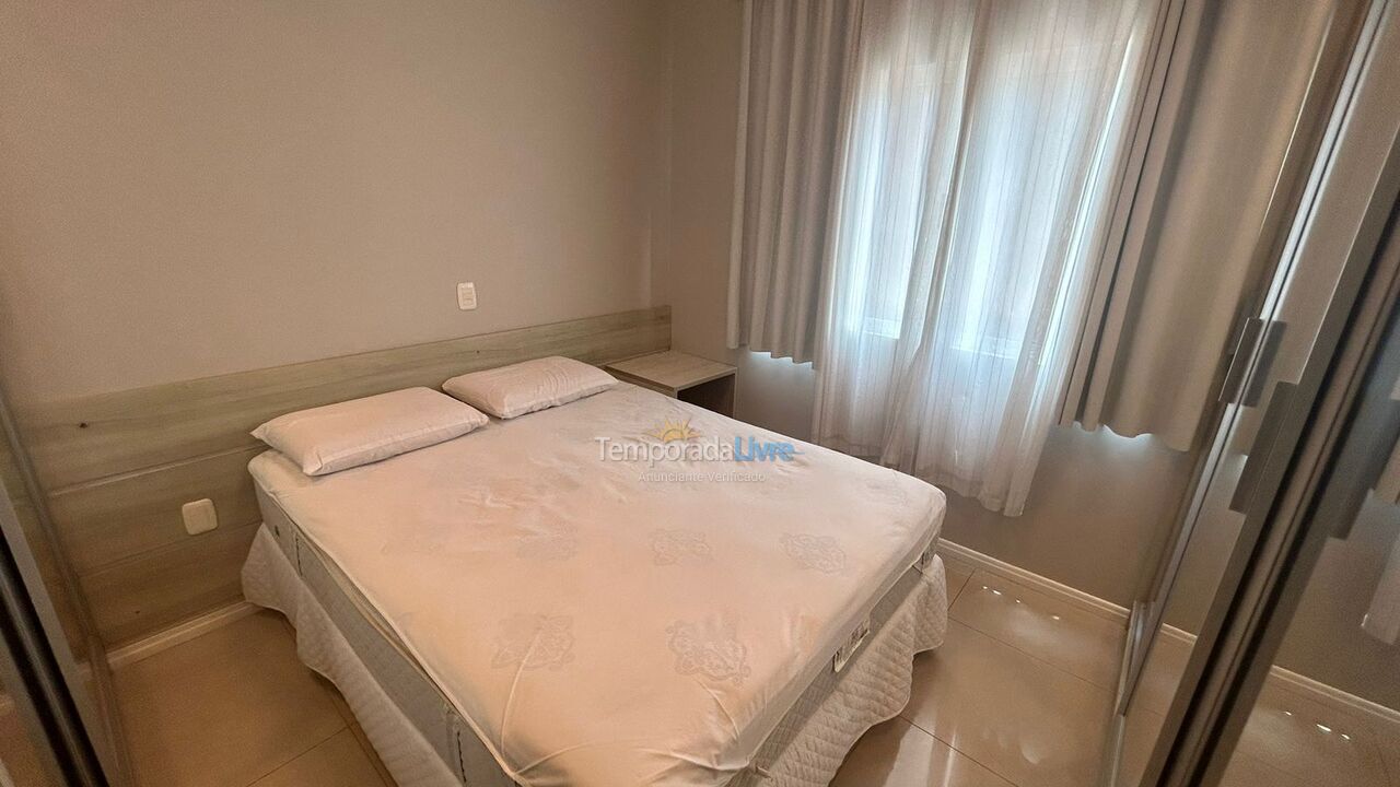 Apartment for vacation rental in Itapema (Centro)