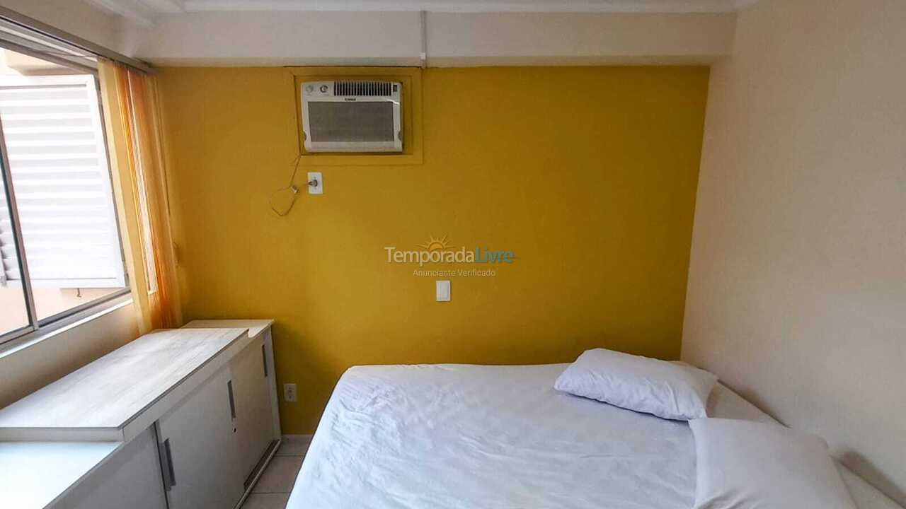 Casa para aluguel de temporada em Itapema (Meia Praia)