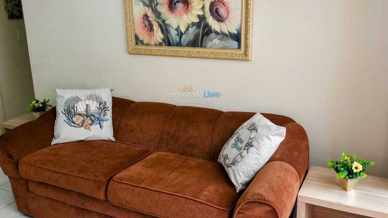 Casa para aluguel de temporada em Itapema (Meia Praia)