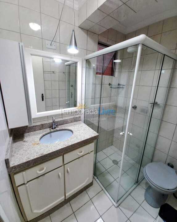 Casa para aluguel de temporada em Itapema (Meia Praia)