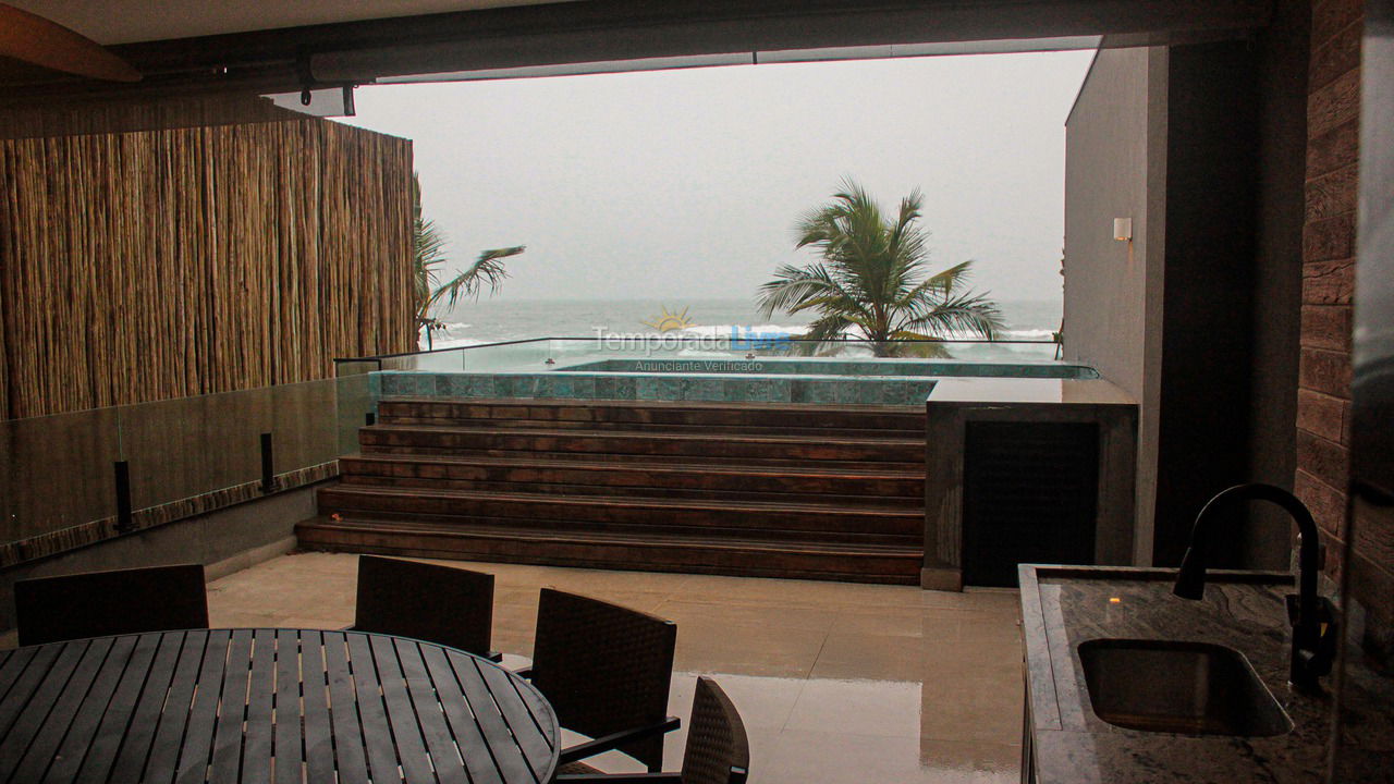 Casa para aluguel de temporada em São Sebastião (Camburi)
