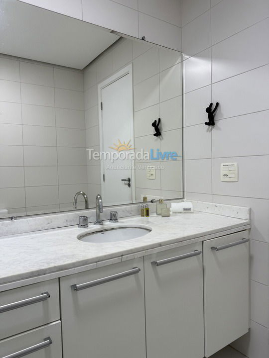 Apartamento para aluguel de temporada em Bertioga (Riviera de São Lourenço)