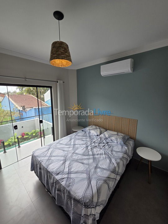 Casa para aluguel de temporada em Itapoá (Itapema do Norte)