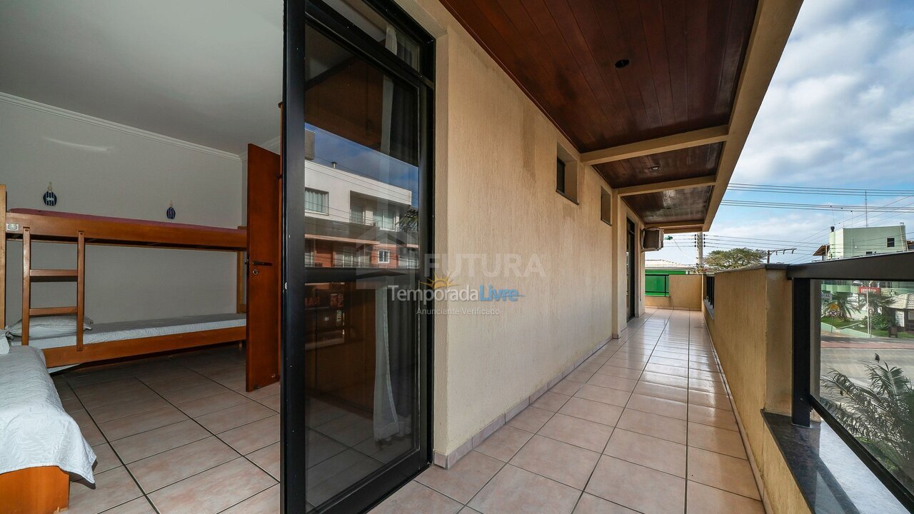 Apartment for vacation rental in Bombinhas (Praia de Bombinhas)
