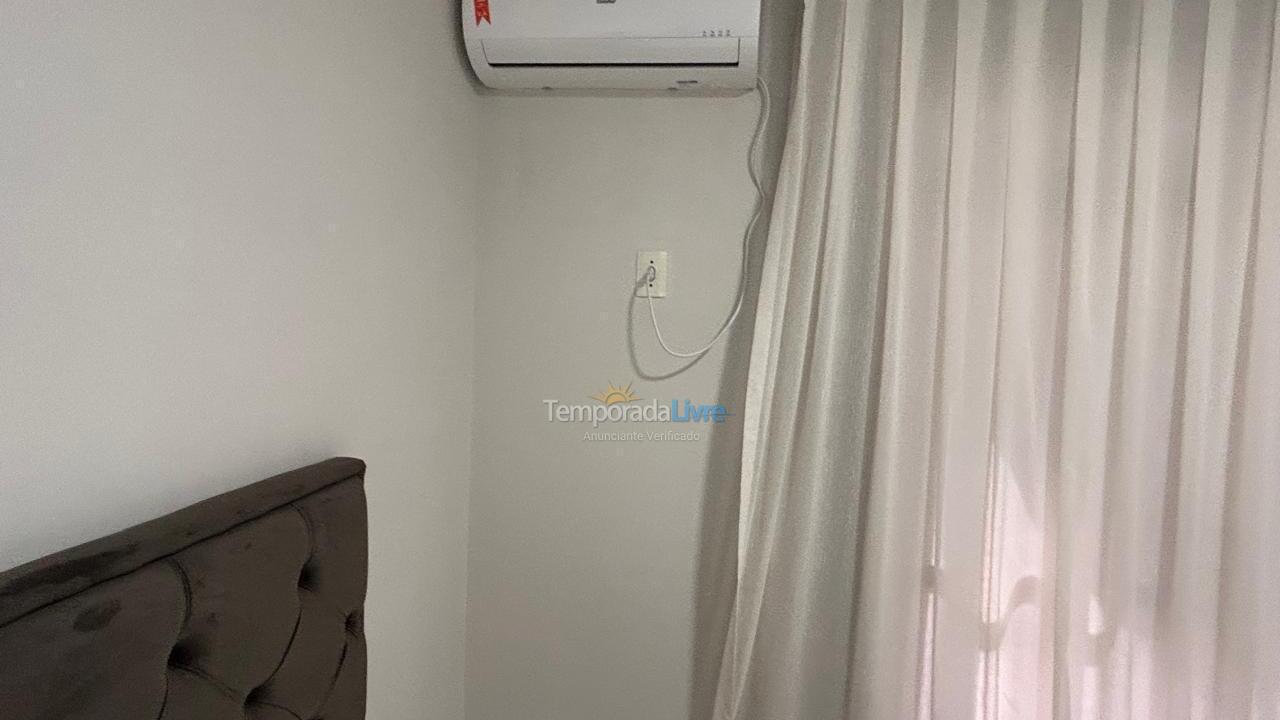 Apartamento para aluguel de temporada em Itapema (Centro)