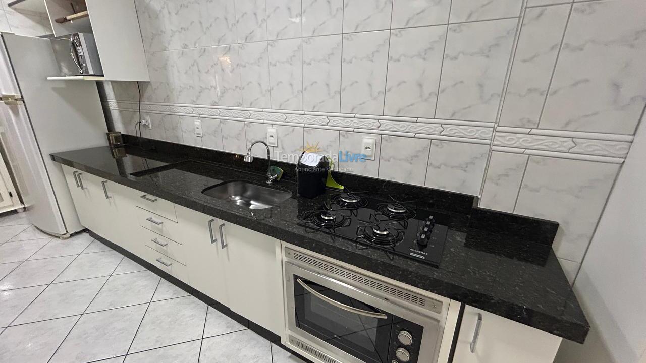 Apartamento para aluguel de temporada em Itapema (Centro)