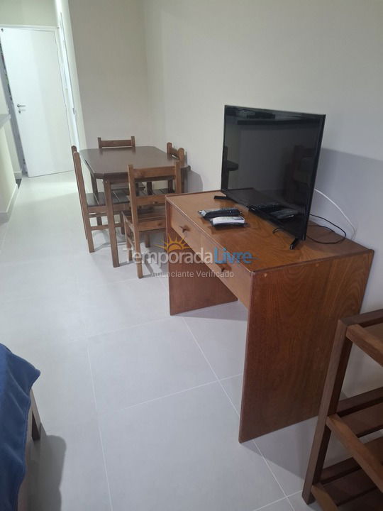 Apartamento para aluguel de temporada em Ubatuba (Praia das Toninhas)