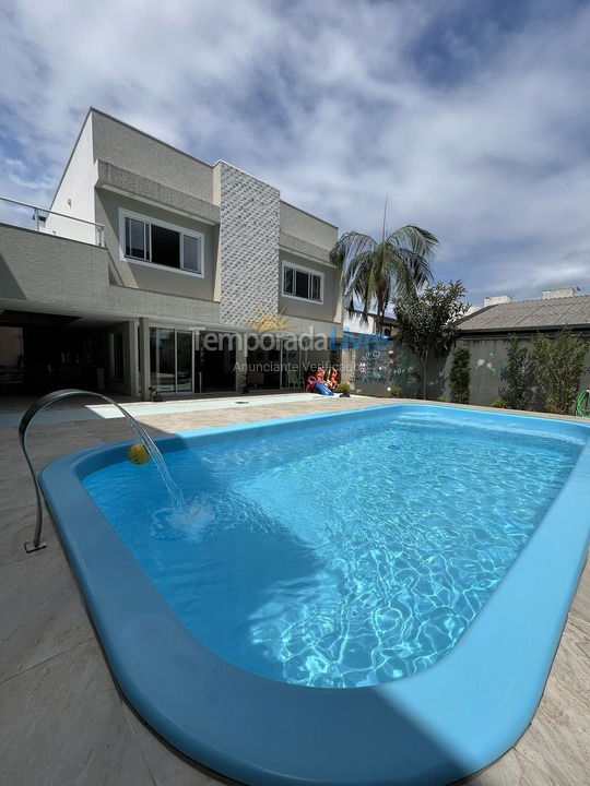 House for vacation rental in Matinhos (Caiobá)