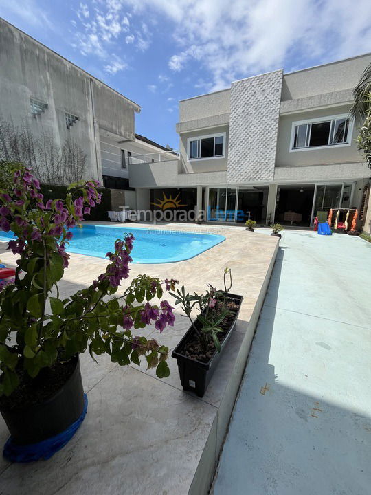 House for vacation rental in Matinhos (Caiobá)