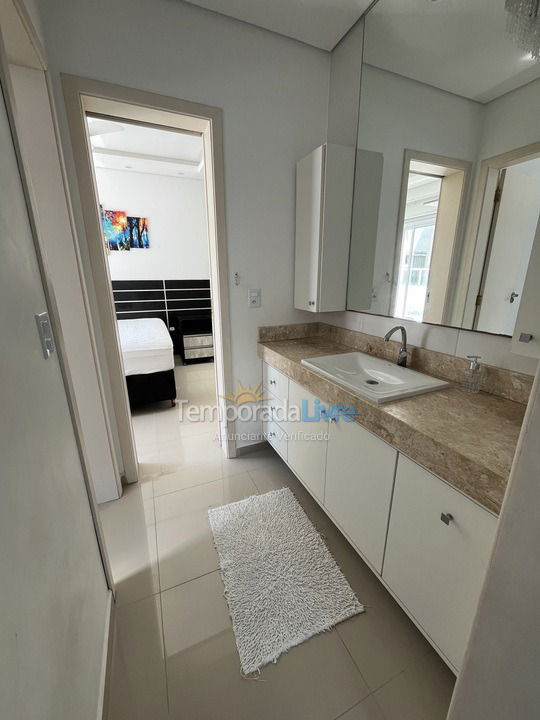 House for vacation rental in Matinhos (Caiobá)