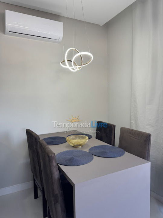 Apartamento para aluguel de temporada em Bombinhas (Praia de Bombas)