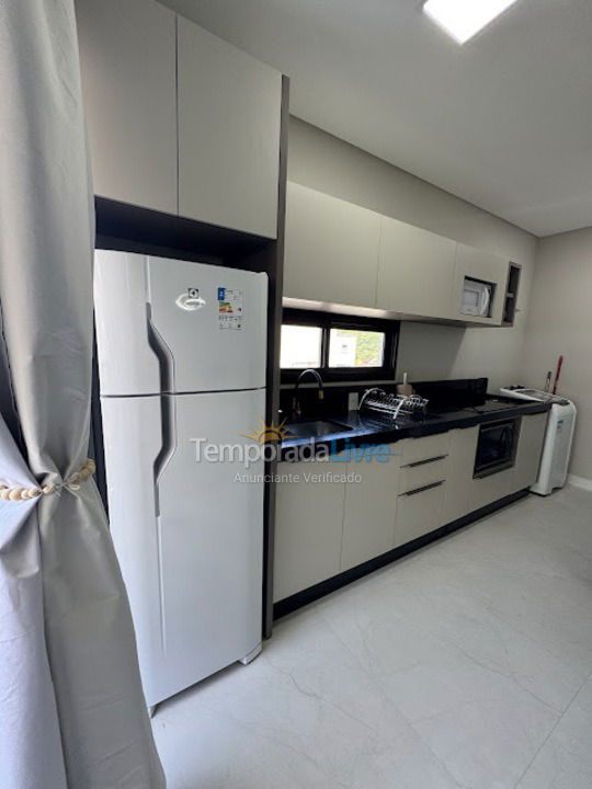 Apartamento para aluguel de temporada em Bombinhas (Praia de Bombas)