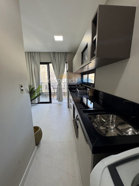Apartamento para aluguel de temporada em Bombinhas (Praia de Bombas)
