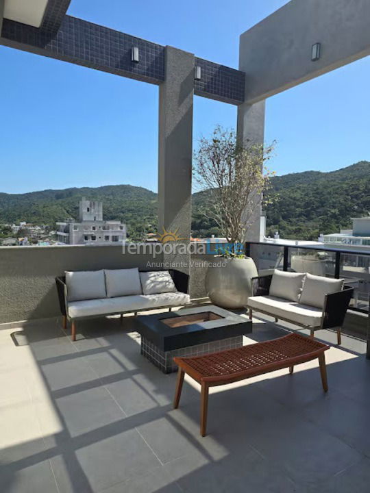 Apartamento para aluguel de temporada em Bombinhas (Praia de Bombas)