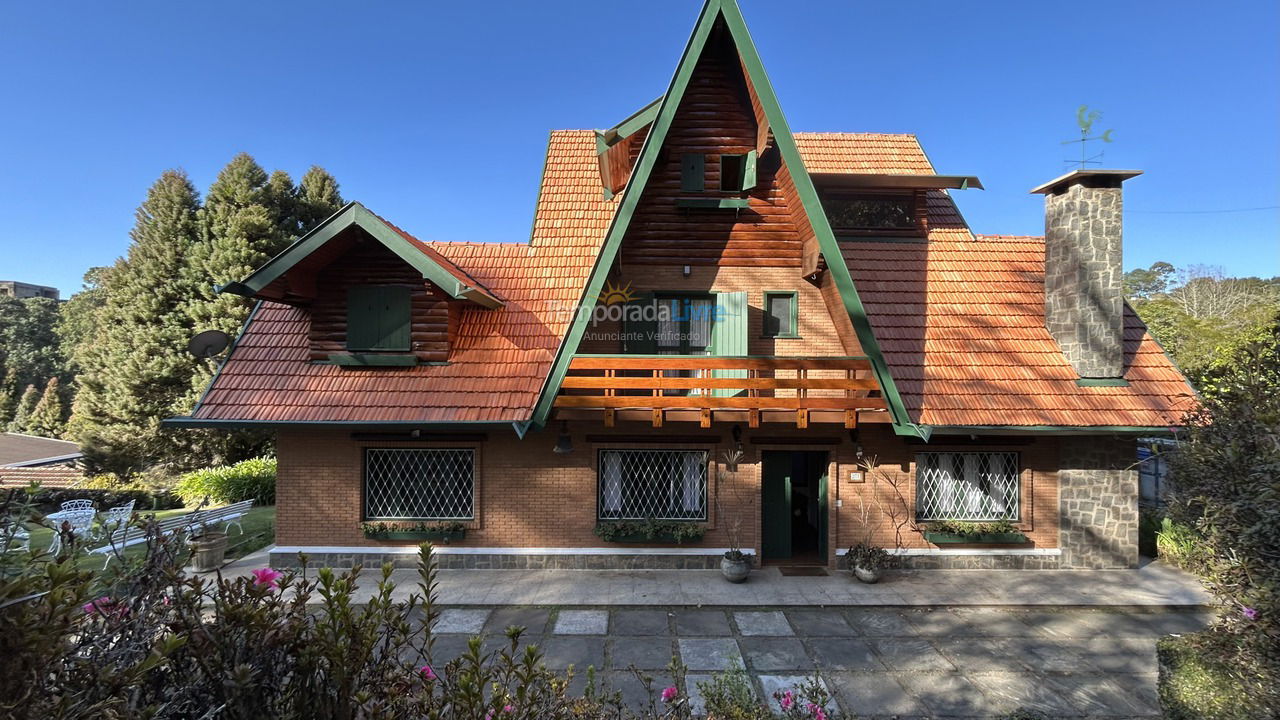 Casa para aluguel de temporada em Campos do Jordão (Alto do Capivari)
