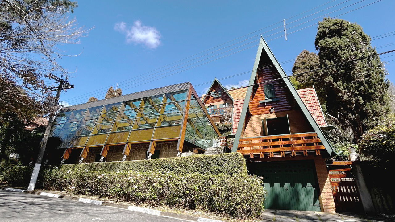 Casa para aluguel de temporada em Campos do Jordão (Alto do Capivari)