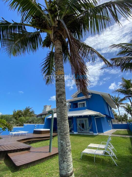 Casa para aluguel de temporada em Bombinhas (Canto Grande)