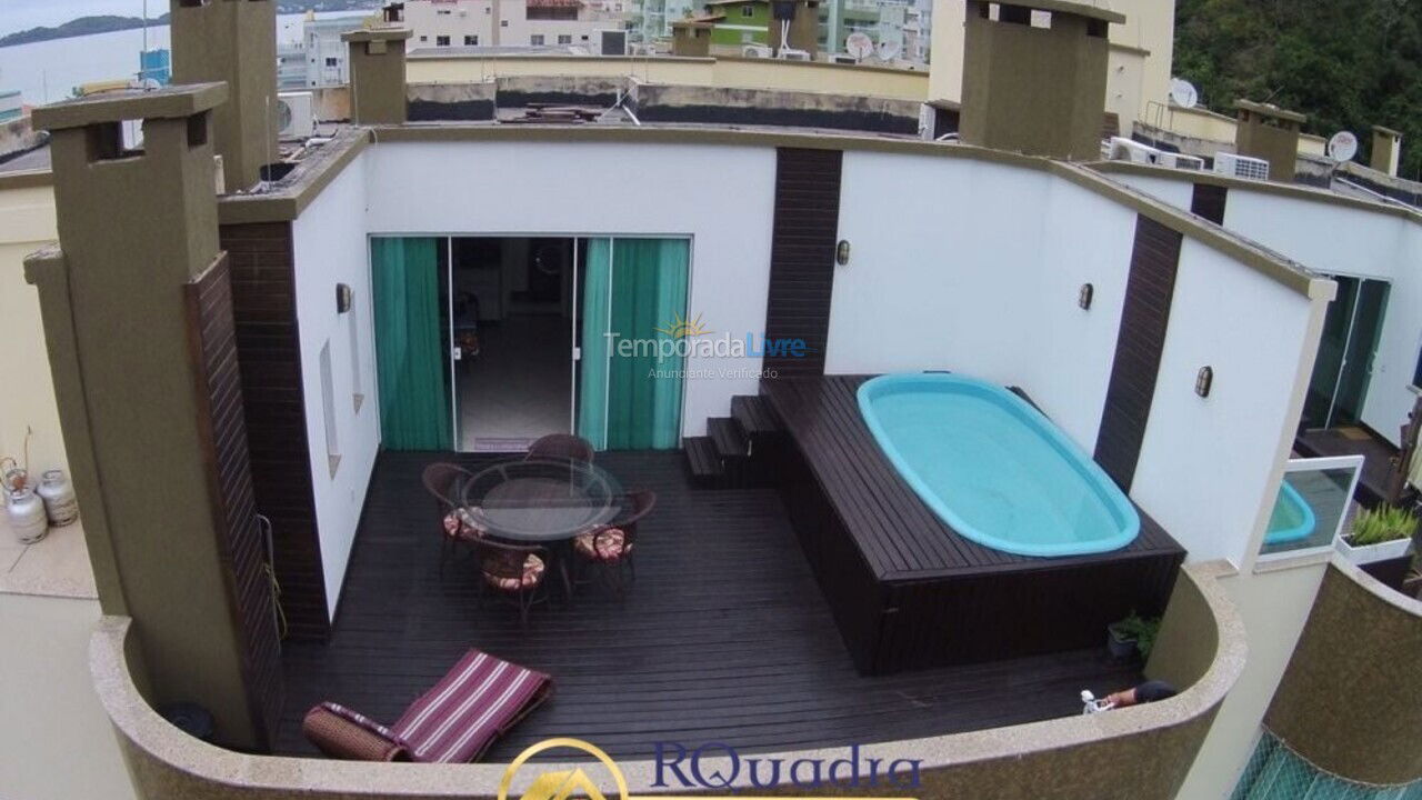 House for vacation rental in Bombinhas (Praia de Bombas)