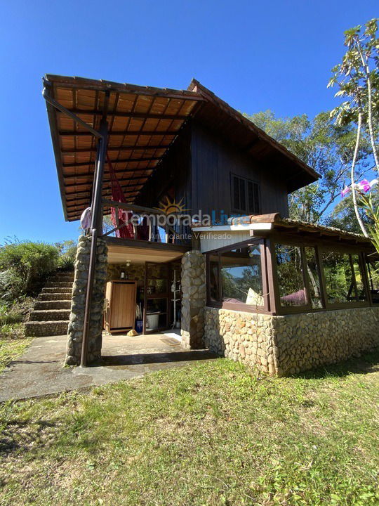 Casa para aluguel de temporada em Nova Friburgo (Macaé de Cima)