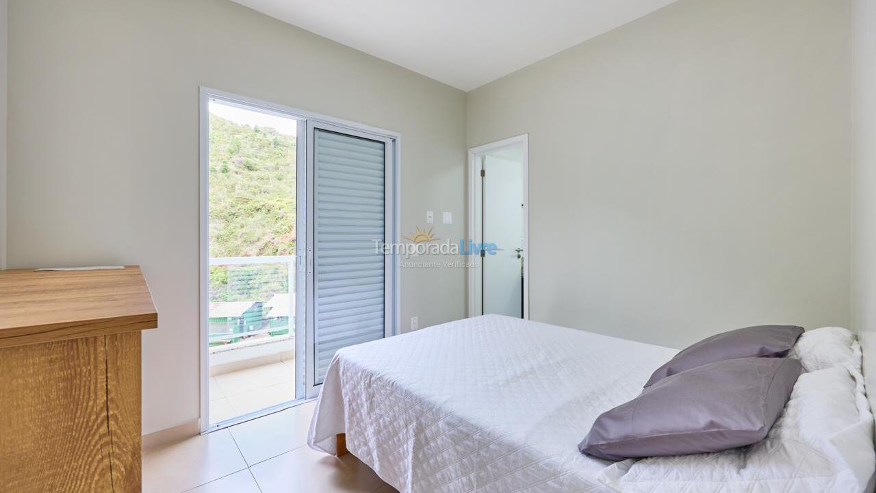 Apartamento para aluguel de temporada em Ubatuba (Praia Grande)