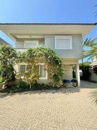 Casa para alugar em São Sebastião - Juquehy