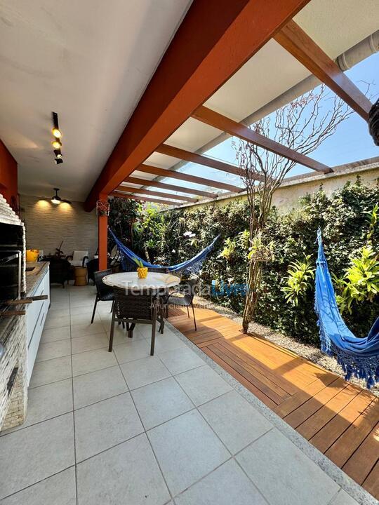 Casa para aluguel de temporada em São Sebastião (Juquehy)