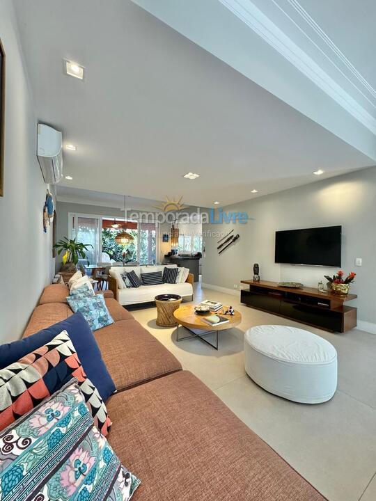 Casa para aluguel de temporada em São Sebastião (Juquehy)