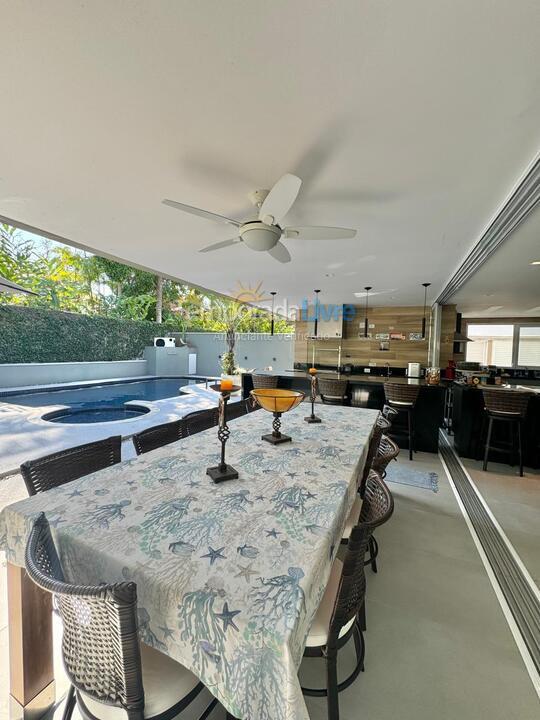 House for vacation rental in São Sebastião (Praia da Baleia)