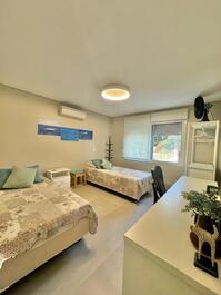 House in a condominium on Baleia Beach CA0312