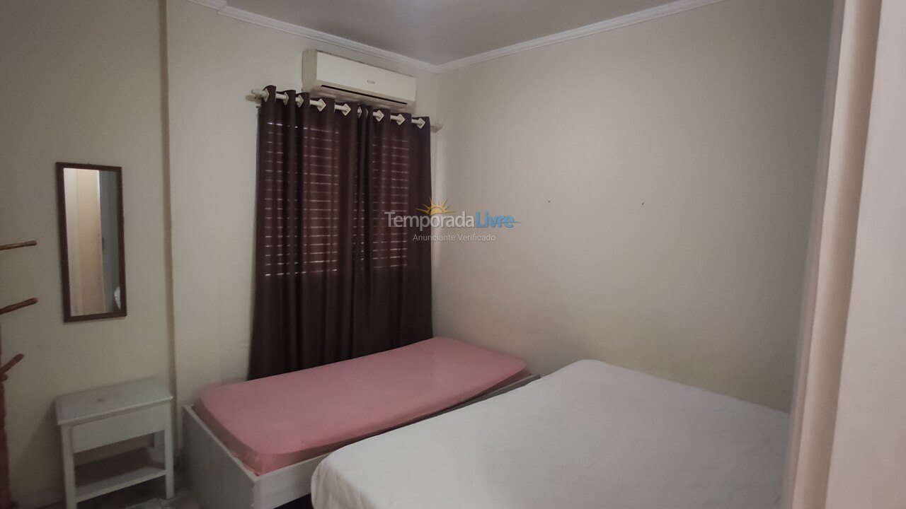 Apartment for vacation rental in Guarujá (Enseada)