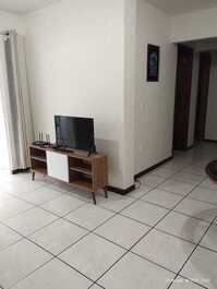 Apartamento com vista lateral para o mar Meia Praia
