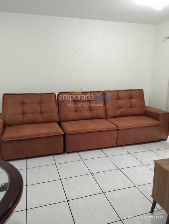 Apartamento para aluguel de temporada em Itapema (Meia Praia)