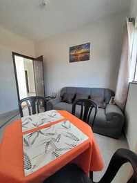 Acogedor apartamento con aire acondicionado.