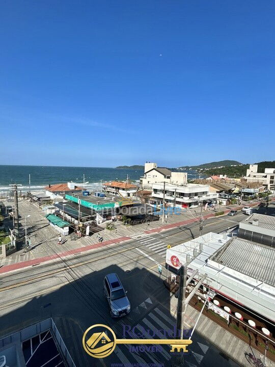 Apartment for vacation rental in Bombinhas (Praia de Bombas)