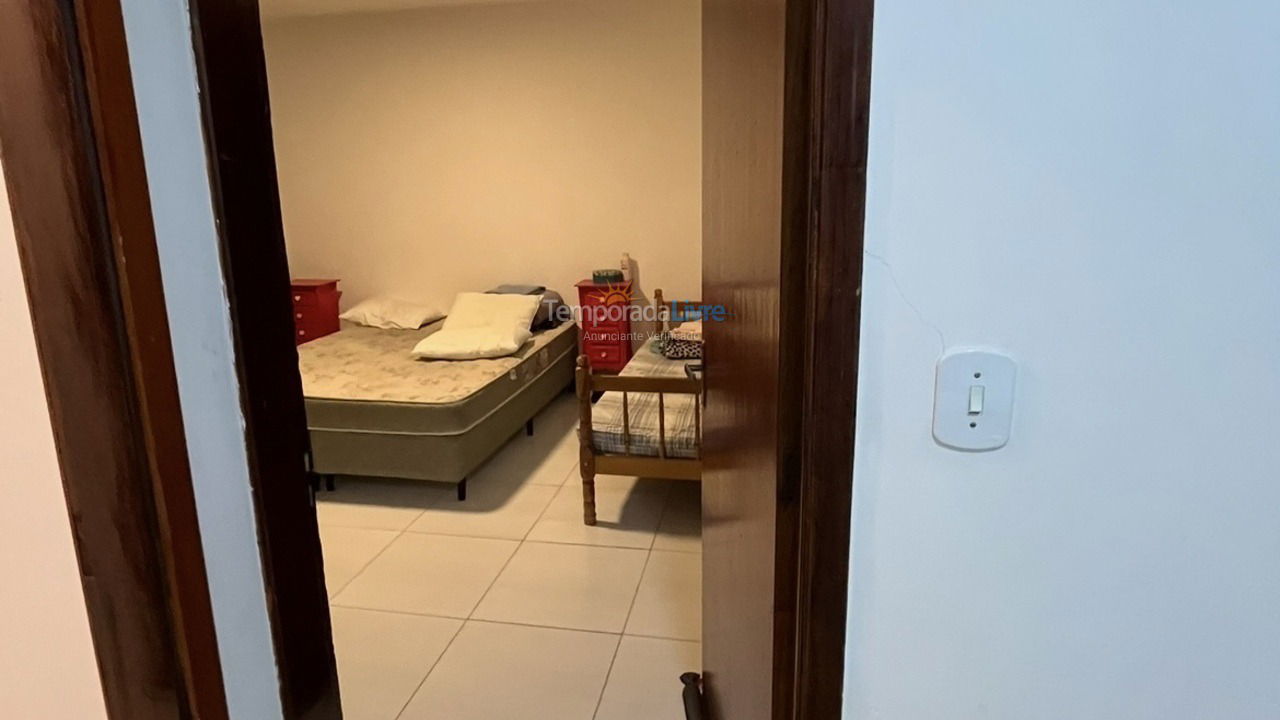 Casa para aluguel de temporada em Peruíbe (Jardim Ribamar)