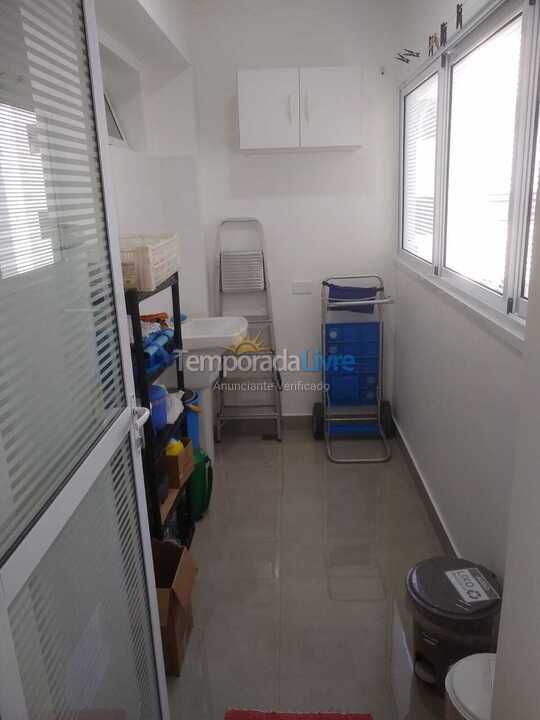 Apartamento para aluguel de temporada em Guarujá (Pitangueiras)
