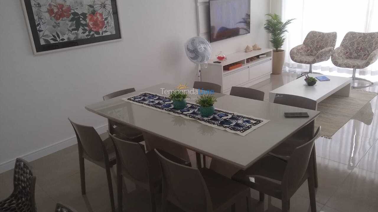 Apartamento para aluguel de temporada em Guarujá (Pitangueiras)