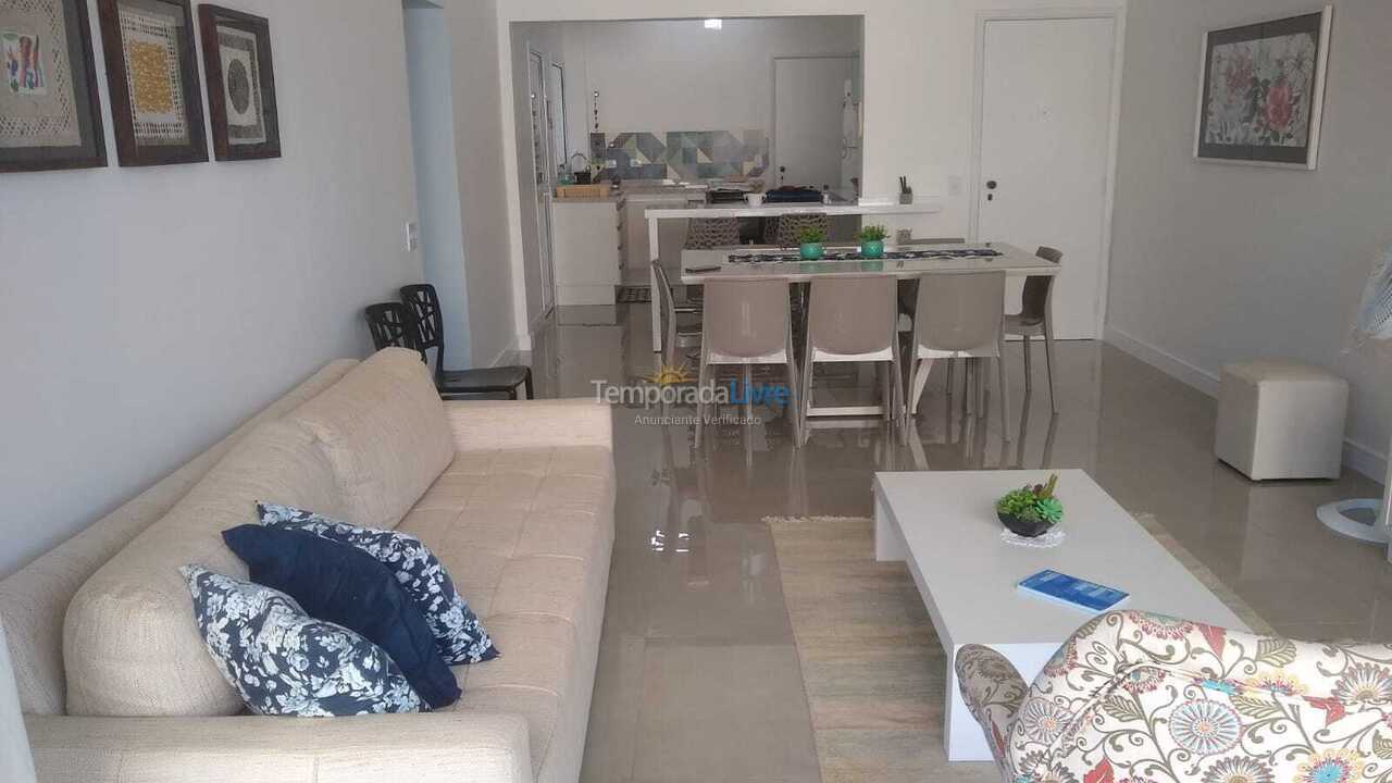 Apartamento para aluguel de temporada em Guarujá (Pitangueiras)
